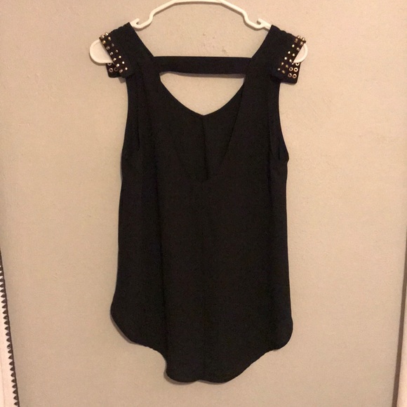 Lush Studded Tank - Picture 4 of 6